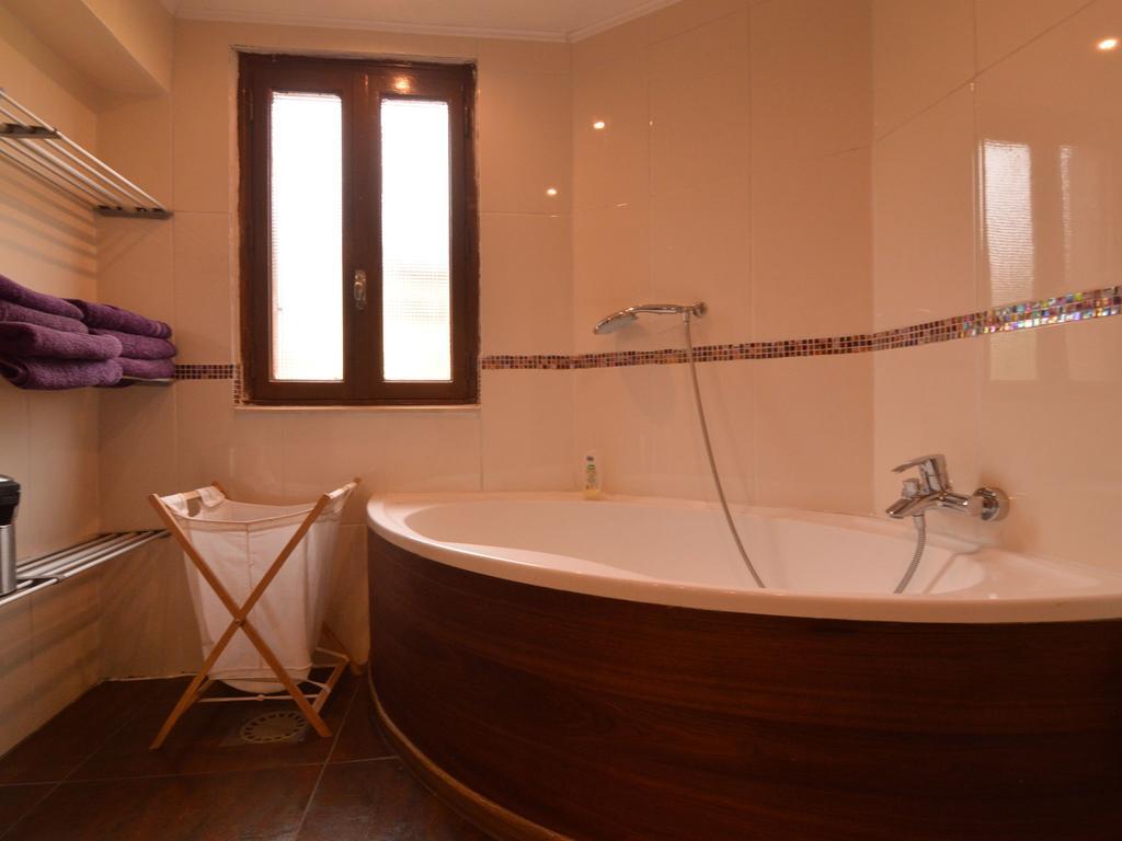 Spacious Holiday Home With Sauna In Celles Sur Plaine Eguisheim Dış mekan fotoğraf